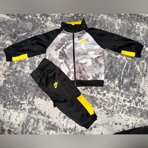 Nike Kids Black and Yellow Jogger Set